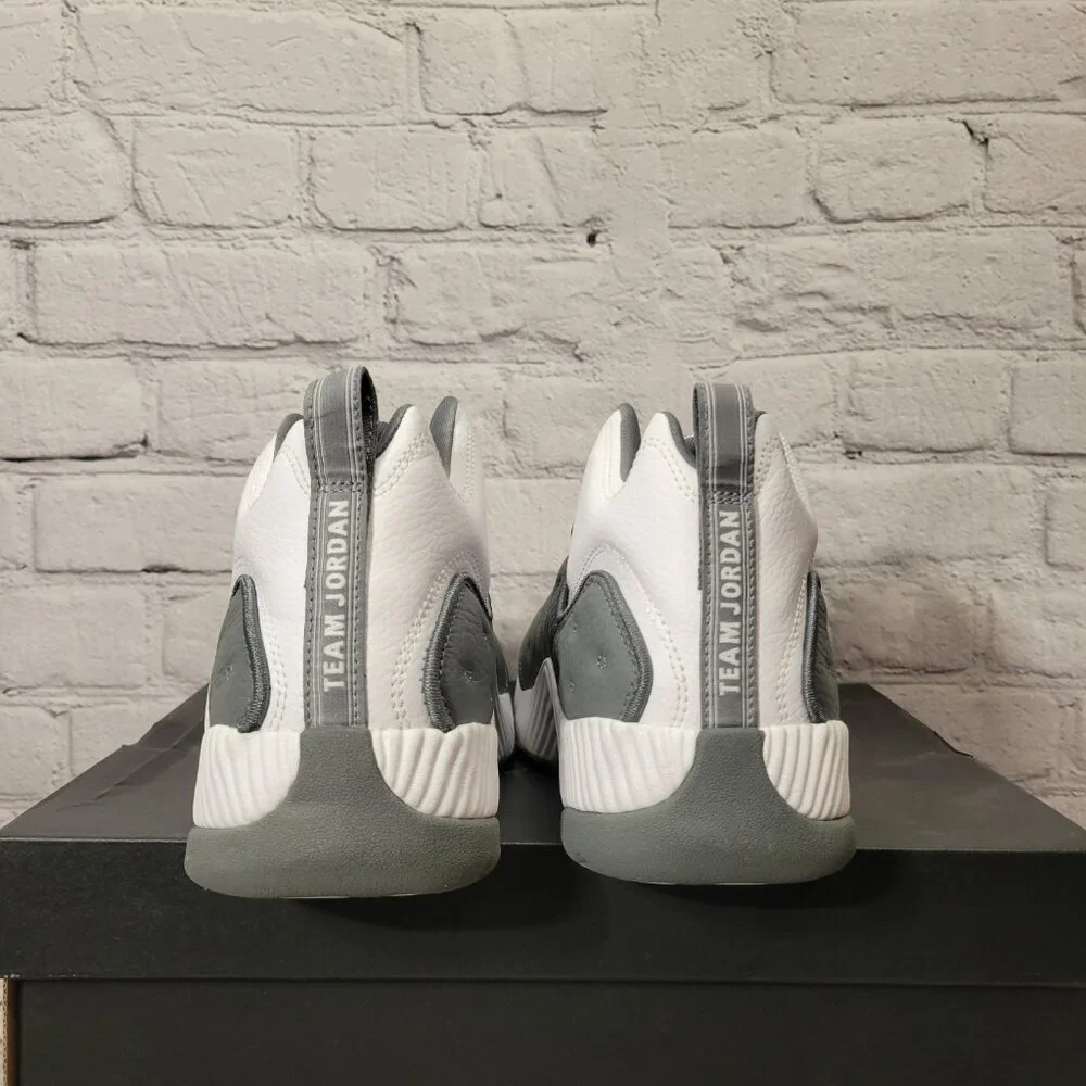 Men's Jordan Jumpman Team II